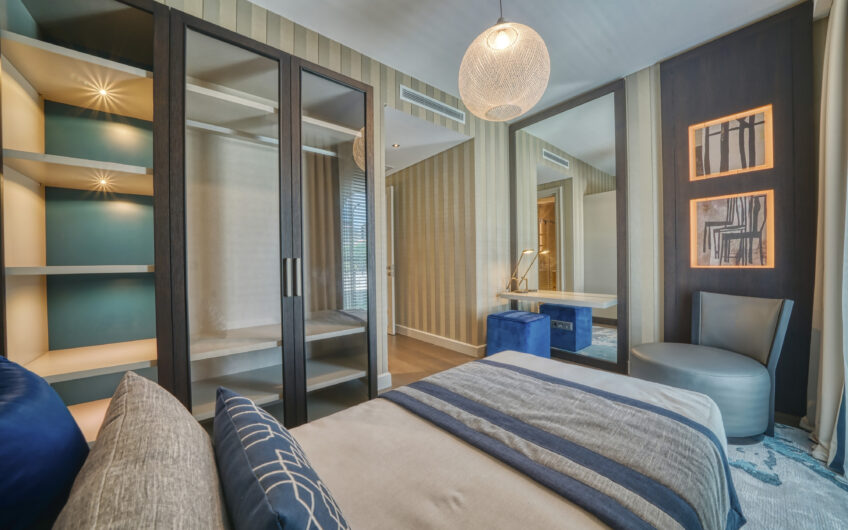 An integrated coastal city for lovers of luxury